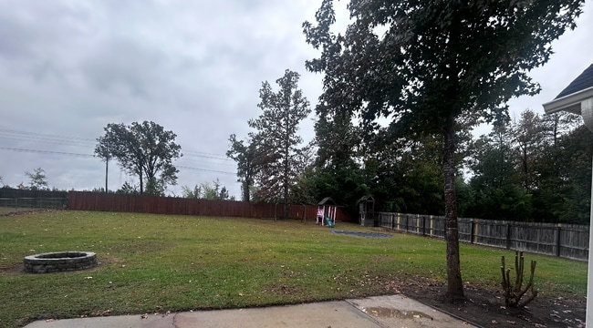 Building Photo - 137 Haywood Dr