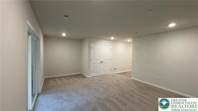 Building Photo - 8209 Brodie Ct
