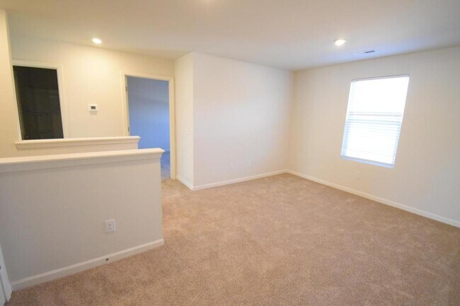 Building Photo - 569 Calvin Sowers Rd