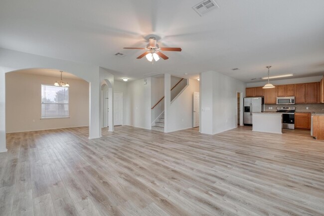 Building Photo - 9104 China Rose Dr