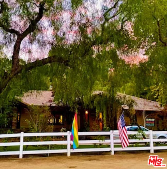 Building Photo - 24748 Long Valley Rd