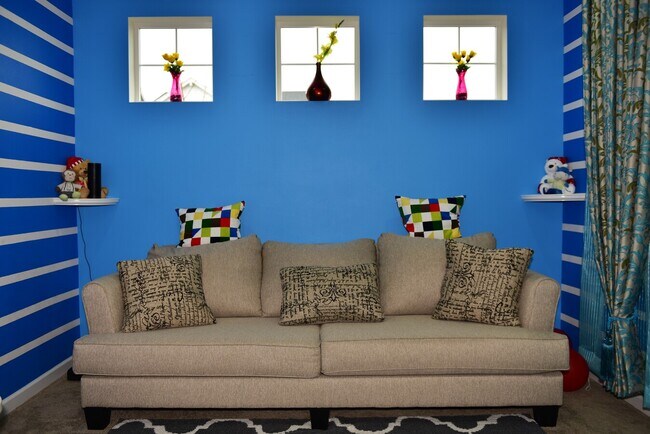 Building Photo - 19812 37th Dr SE