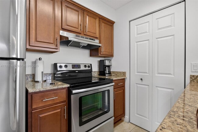 Building Photo - 1249 SW 46th Ave