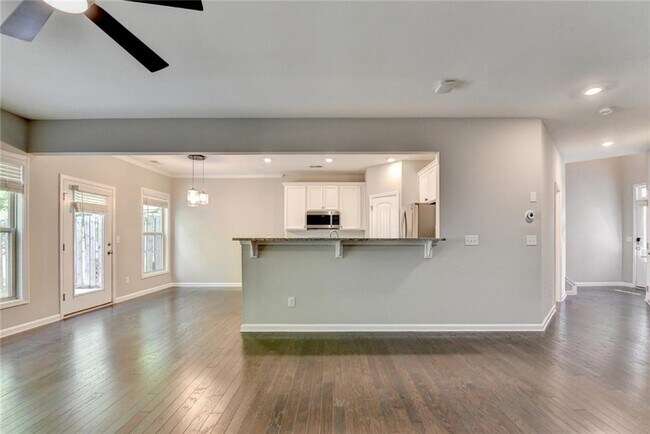 Building Photo - 7245 Heritage Oak Ct