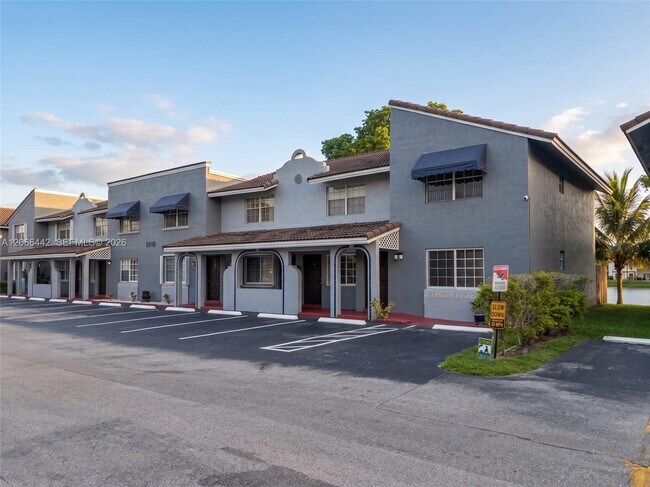 Building Photo - 6910 NW 173rd Dr