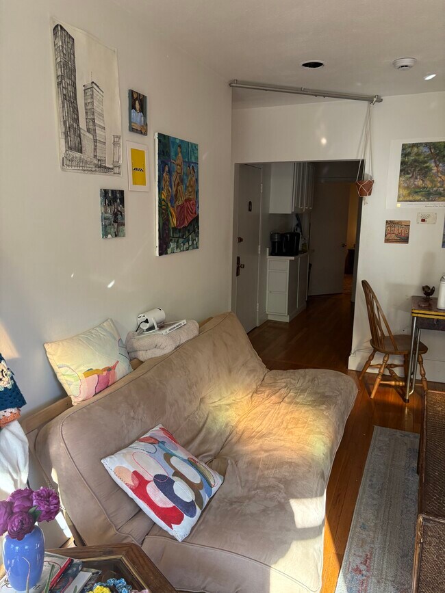 Building Photo - 45 Westland Ave