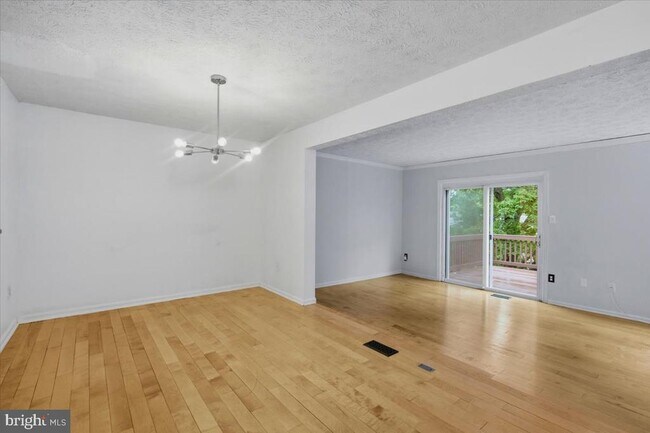 Building Photo - 508 Palmspring Dr