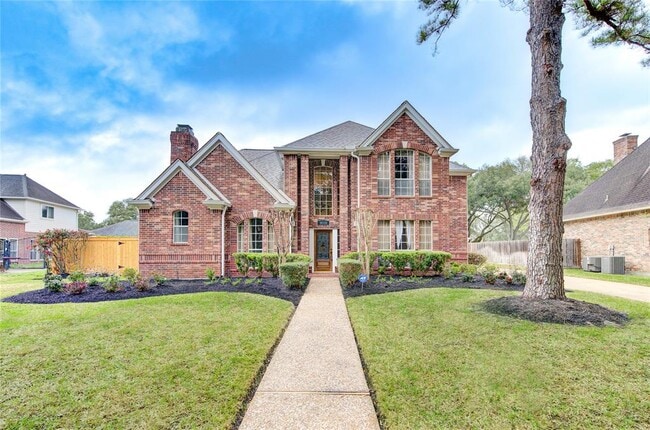 Primary Photo - 19330 Foxtree Ln