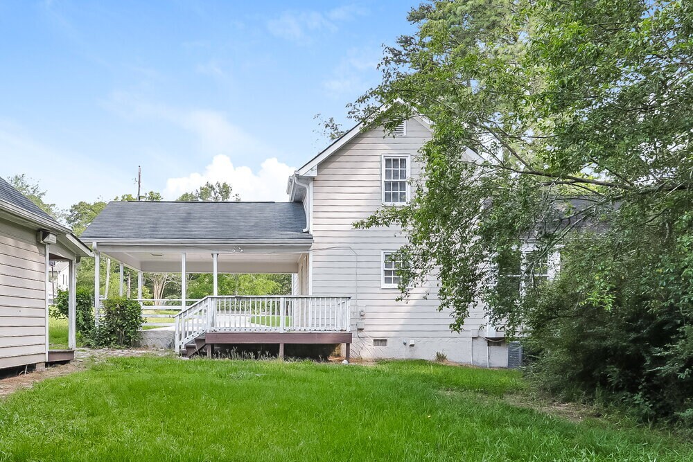 Building Photo - 2619 Majestic Cir