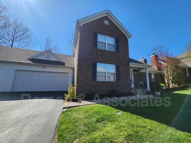 Building Photo - 10828 Glenway Pl