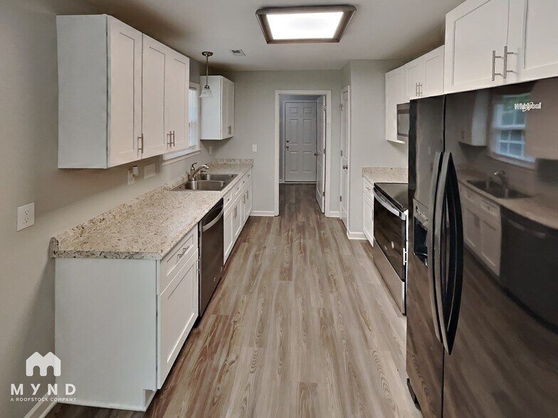 Building Photo - 1848 Haynes Ave