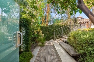 Property entrance - 1759 Silverwood Ter