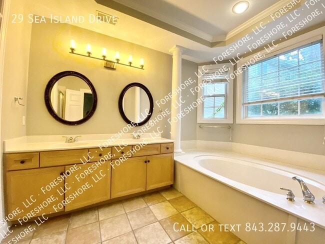 Building Photo - 4-Bedroom Home with Loft and Office for Re...
