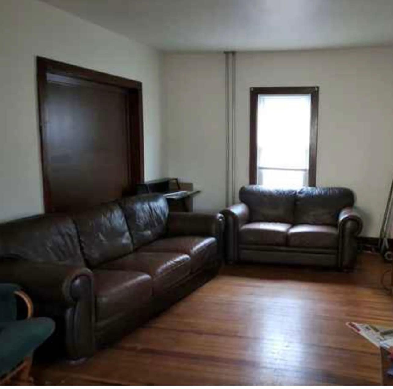 Living Room 1 - 303 Ellis St