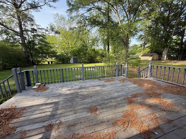 Building Photo - Welcome Home to Comfort and Charm in Decat...