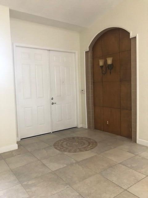 Building Photo - 6136 Santa Margarito Dr