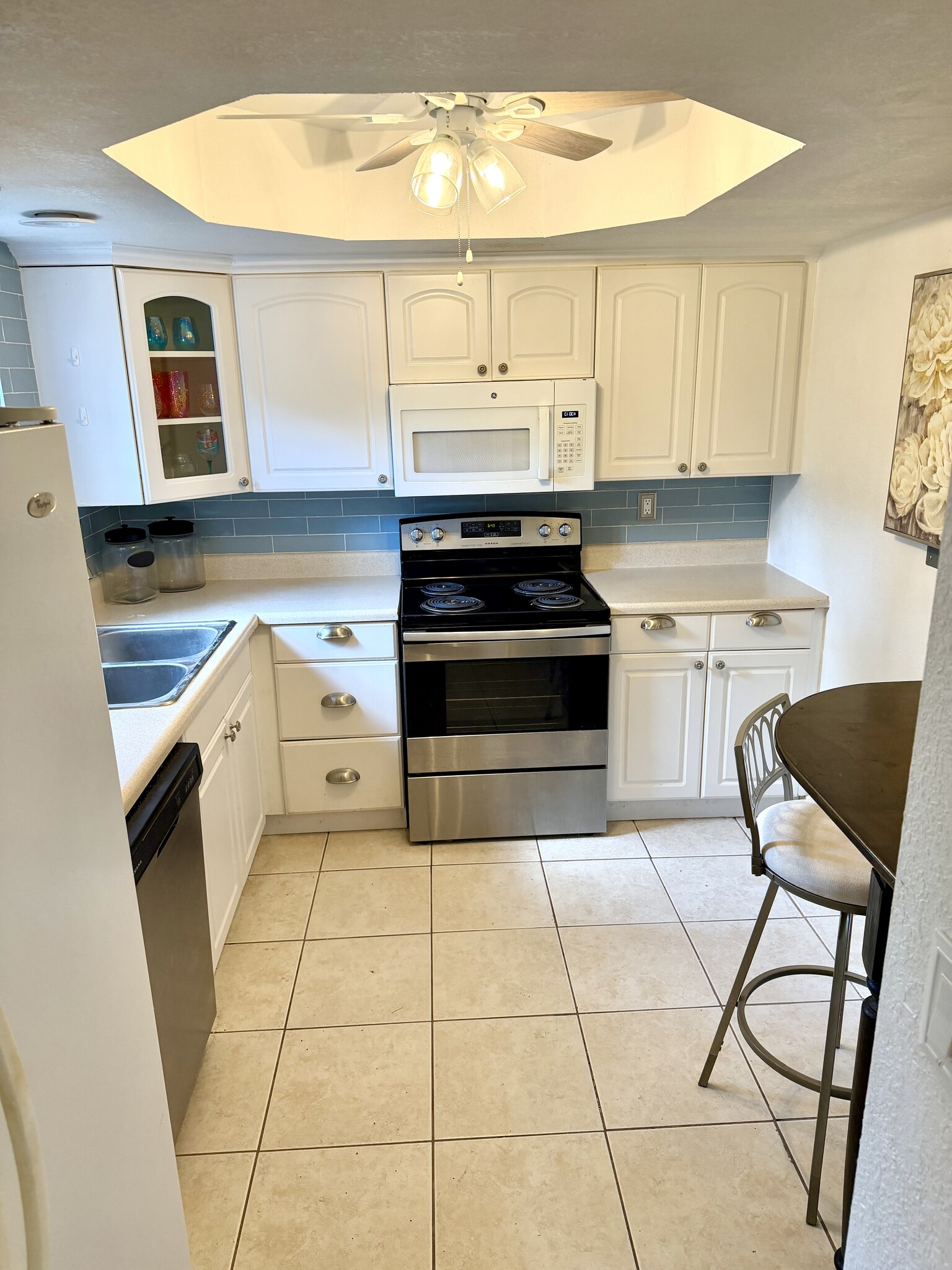 Building Photo - 695 A1A N