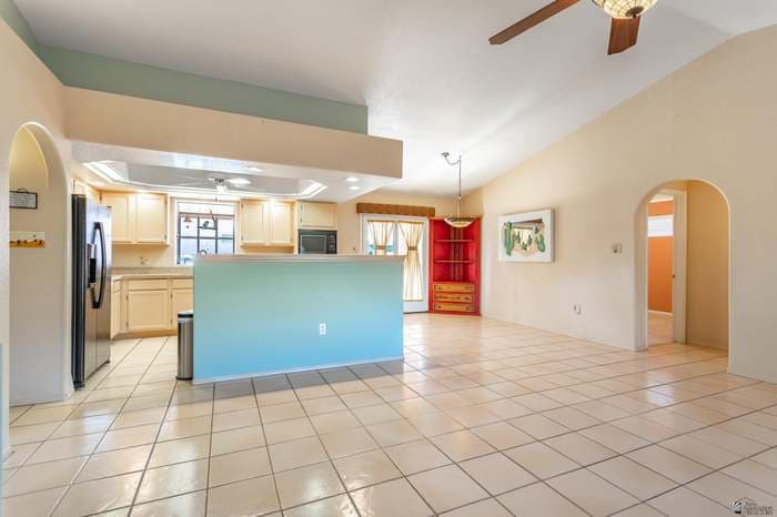 Building Photo - 11241 E 37th Ln