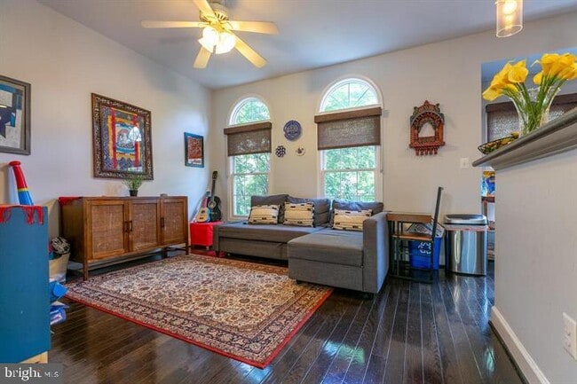 Building Photo - 2519 Gadsby Pl