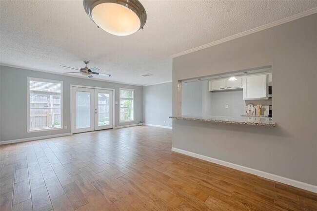 Building Photo - 6452 Kentwick Dr