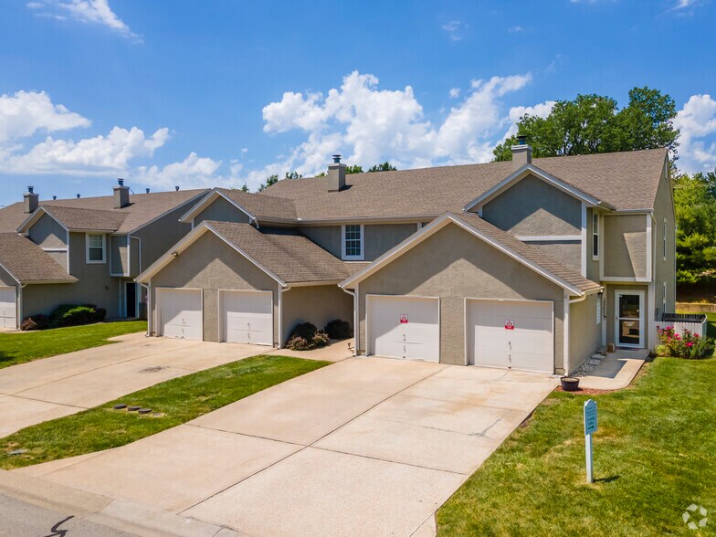 Chestnut Heights 1250012522 S Constance St Olathe KS 66062