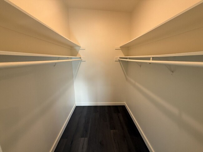 Building Photo - Charming 1-Bedroom Apartment in the Heart of Solvang