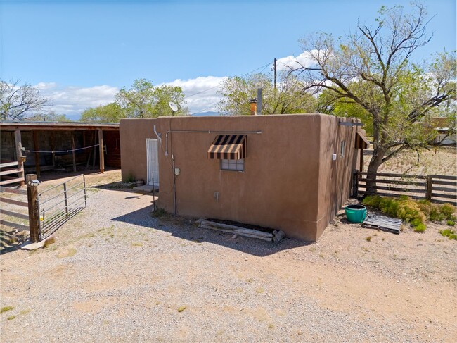 Building Photo - 27633 W Frontage Rd
