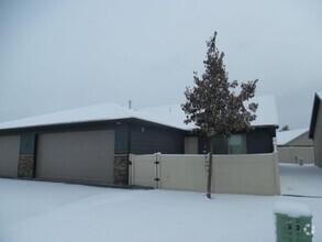 Building Photo - 2 bedroom in Billings MT 59101