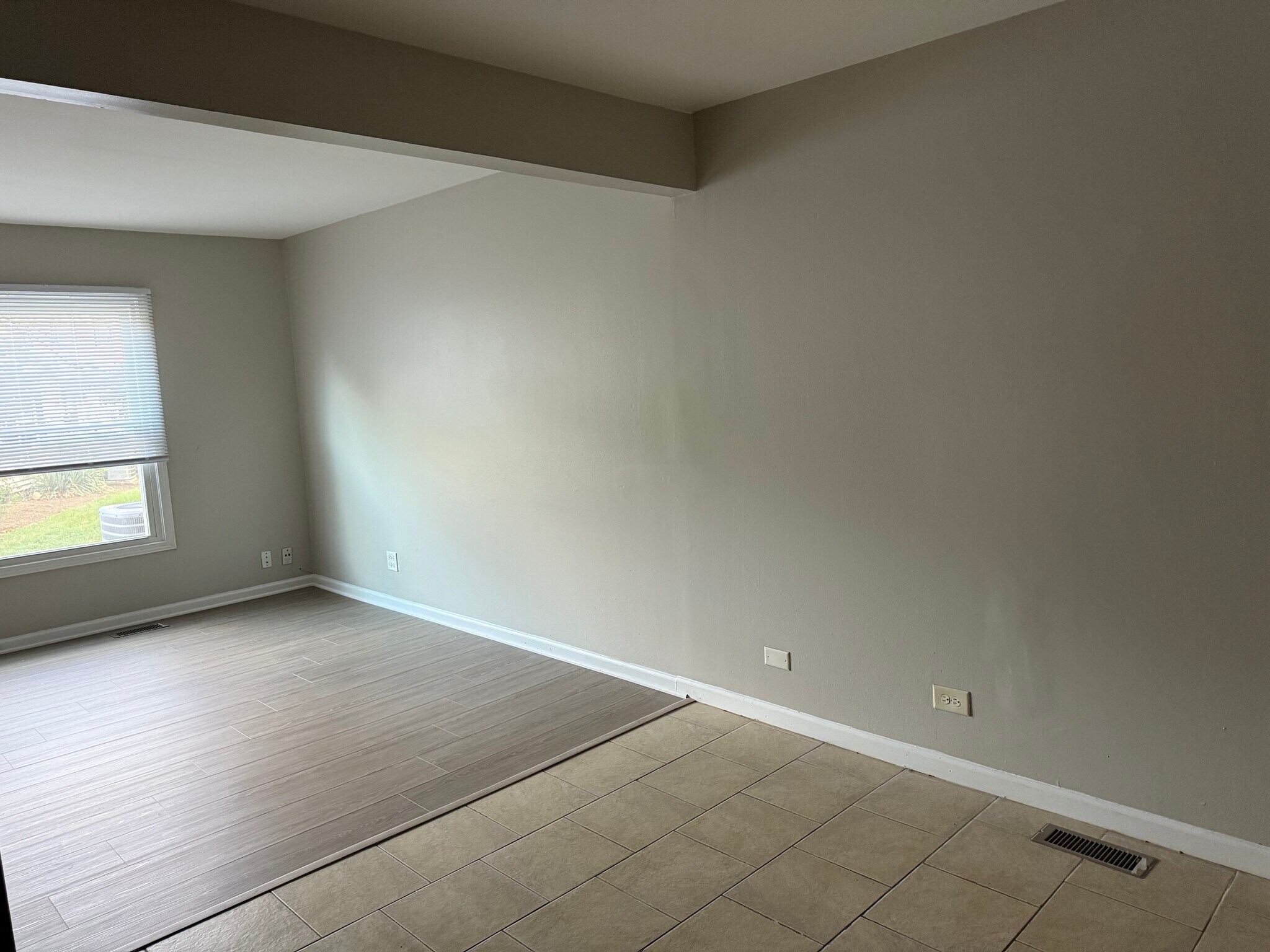 Building Photo - 7607 Bristol Ln