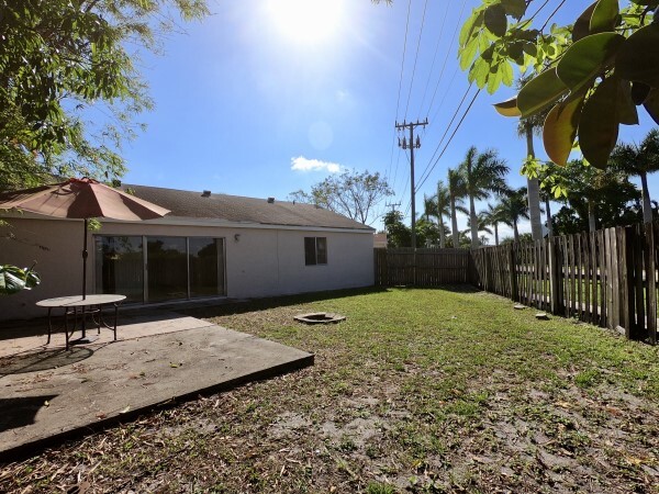 Building Photo - 18766 Cloud Lake Cir