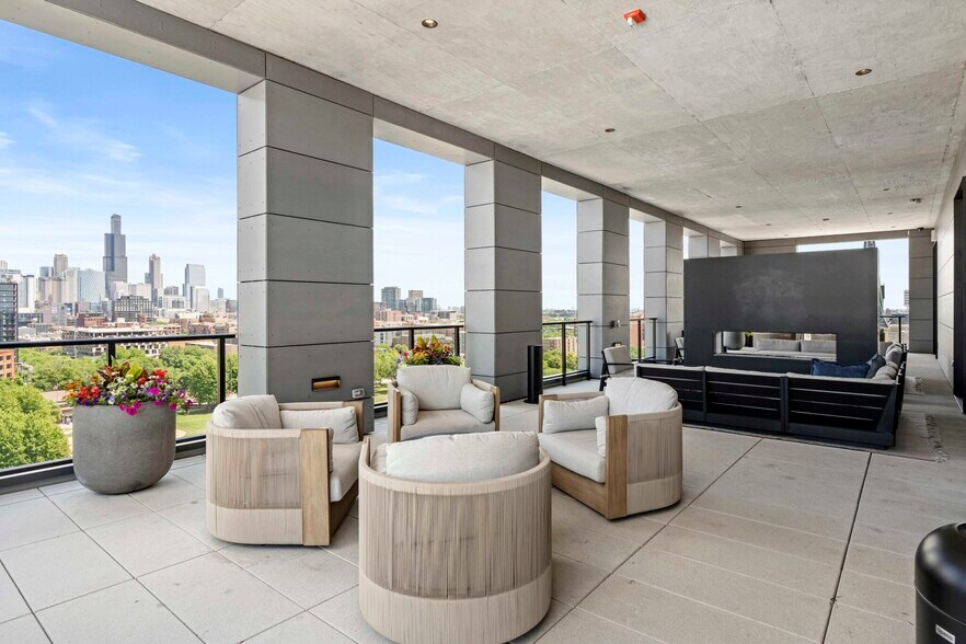 Building Photo - 154 N Ashland Ave