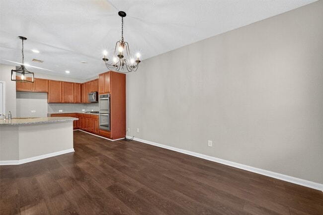 Building Photo - 25403 King Reyes St