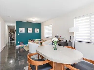 Building Photo - 3461 SW 24th St