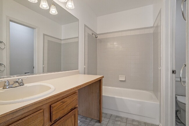 Building Photo - Private Room with a shared bath for Rent in Westminster!!!