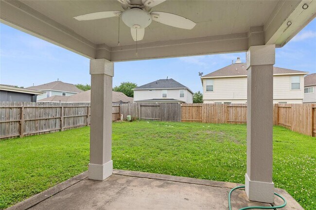Building Photo - 18226 Fair Grange Ln