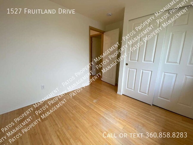 Building Photo - 1527 Fruitland Dr