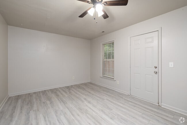 2BR, 2.5 BA - 807SF - Living Room - Beck Street Apartments