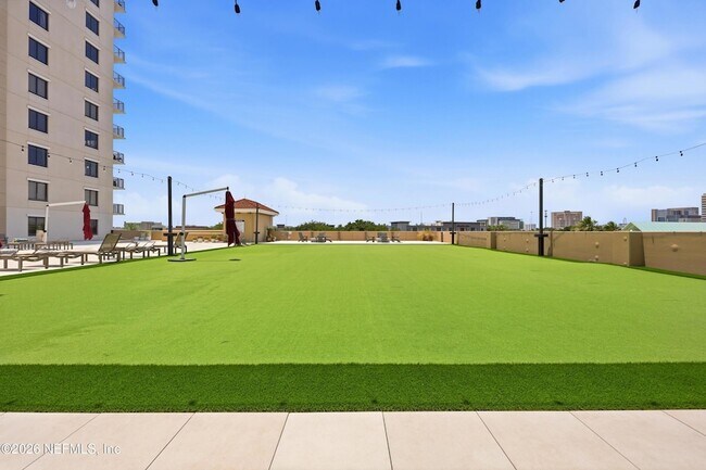 Building Photo - 1478 Riverplace Blvd