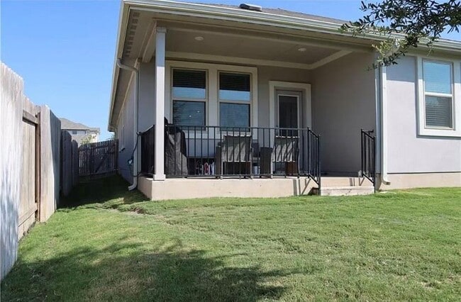 Building Photo - 201 McFarland St