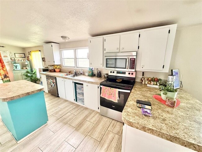 Building Photo - 20613 E County Rd 156