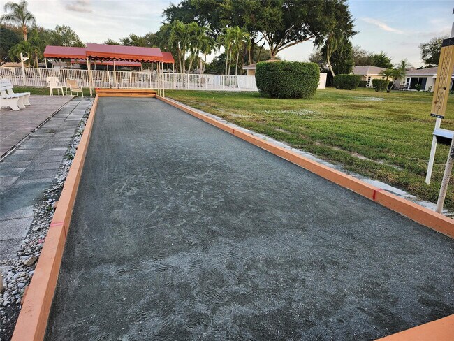 Building Photo - 8777 Warwick Dr