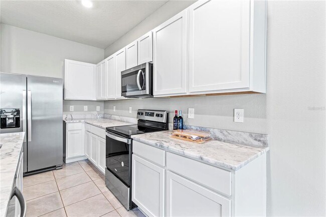 Building Photo - 17637 Crescent Moon Lp