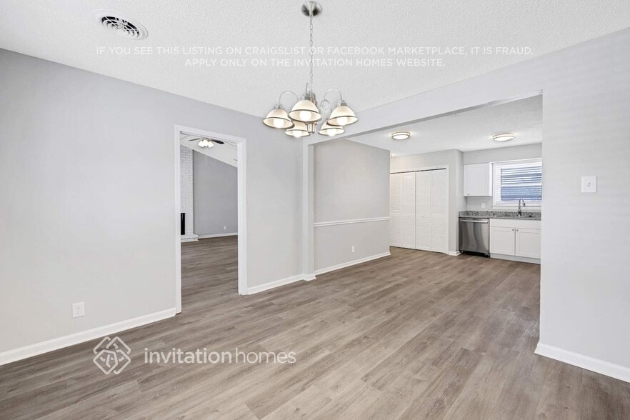 Building Photo - 112 Lake Terrace Cir