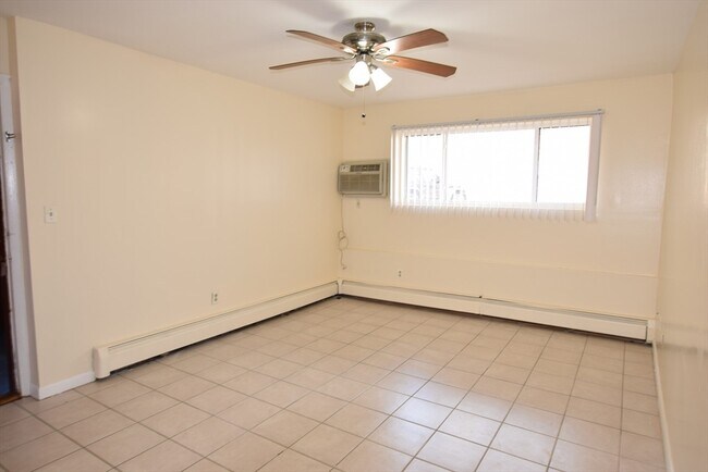 Building Photo - 309 Pawtucket Blvd