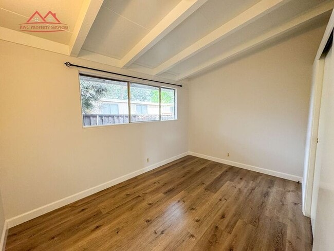 Building Photo - 18731 Hanna Dr