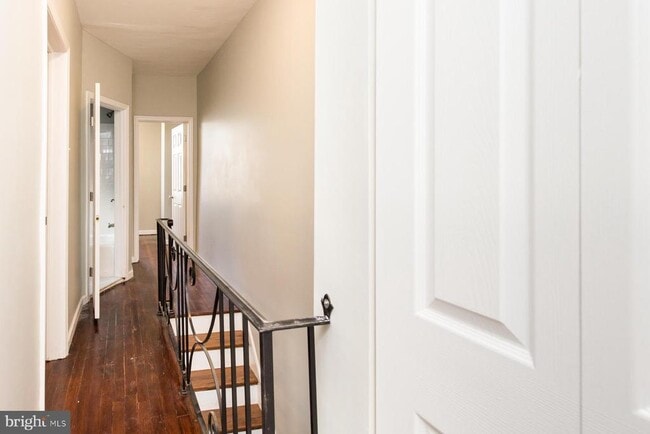 Building Photo - 1510 S Dover St