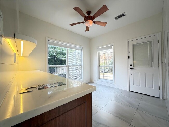 Building Photo - 1530 Oglethorpe Run Ln