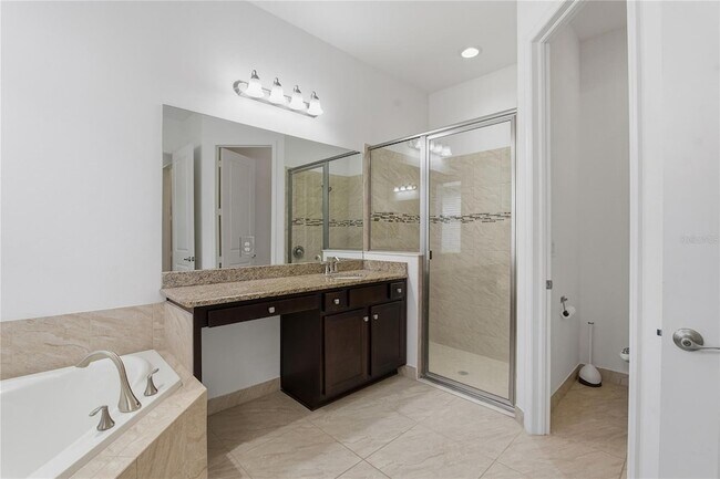 Building Photo - 30588 Chesapeake Bay Dr