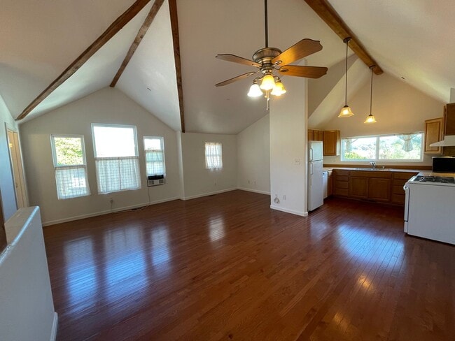 Building Photo - 837 Bantam Way