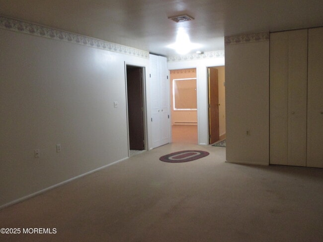 Building Photo - 308B W Malvern Ct